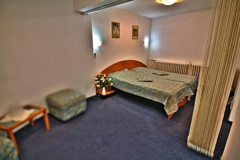 Hotel Star Pitesti Ruang foto